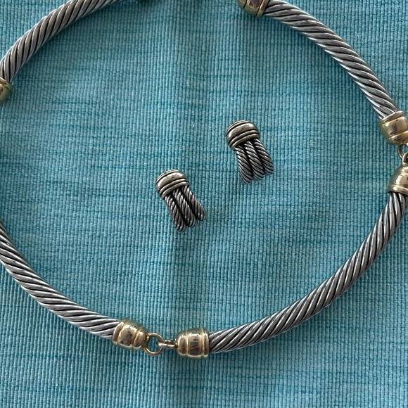 Twist Silver and Gold Chocker Necklace &Earrings - Picture 2 of 3